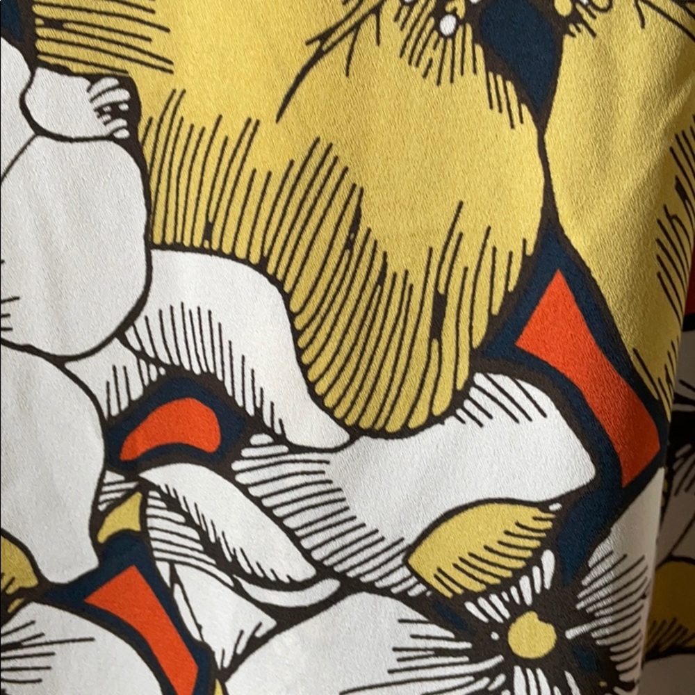 Sequel Blouse Med CAbi Fall 2020 #3954 - Picture 5 of 16